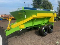 Distribuidor de Calcário Piccin Master 7500D - Agropecuária Ubá
